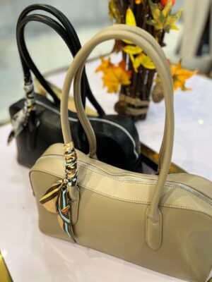 zdjęcie sprzedażowe torebki Jamnik XL